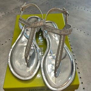 Gianni Bini “Precious” silver sandals. Women’s 7 1/2